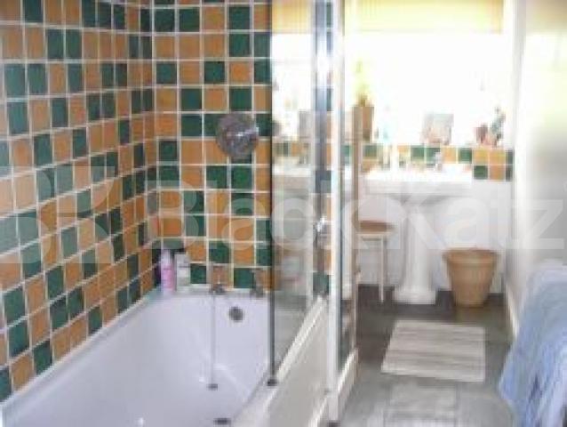 			UNDER OFFER!!, 2 Bedroom, 1 bath, 1 reception Flat			 Arlington Road, CAMDEN